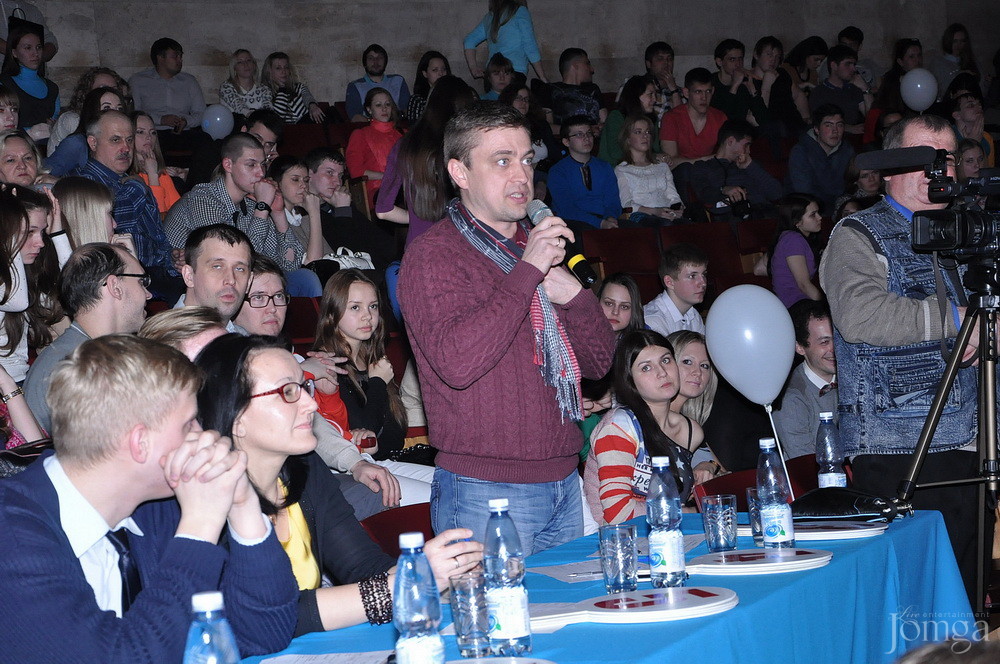 Фотография с КВН полуфинал студлига в Концертный зал им. С.Садыковой