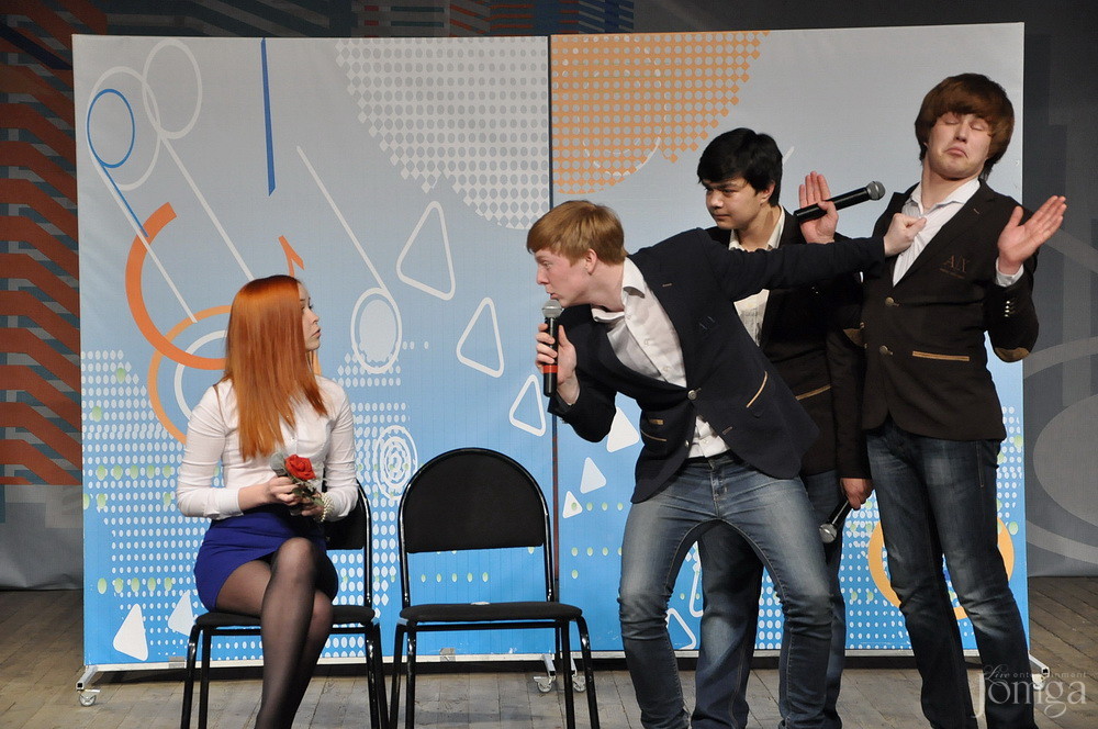 Фотография с КВН полуфинал студлига в Концертный зал им. С.Садыковой