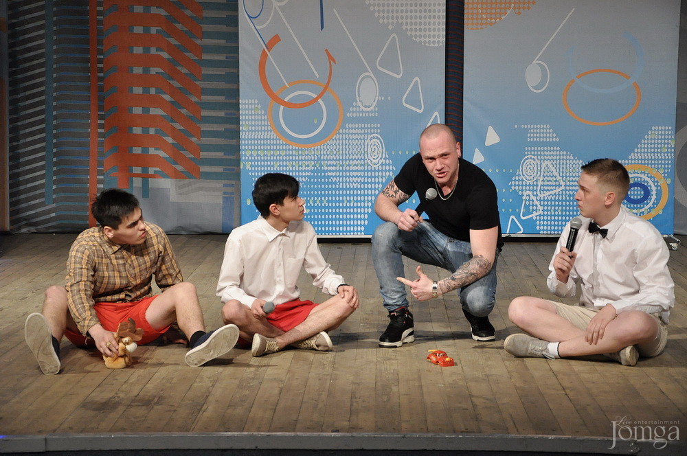 Фотография с КВН полуфинал студлига в Концертный зал им. С.Садыковой