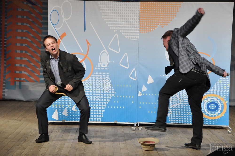 Фотография с КВН полуфинал студлига в Концертный зал им. С.Садыковой