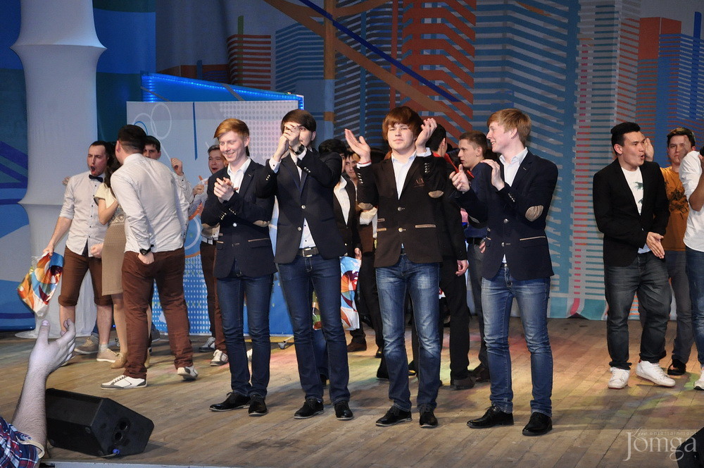 Фотография с КВН полуфинал студлига в Концертный зал им. С.Садыковой