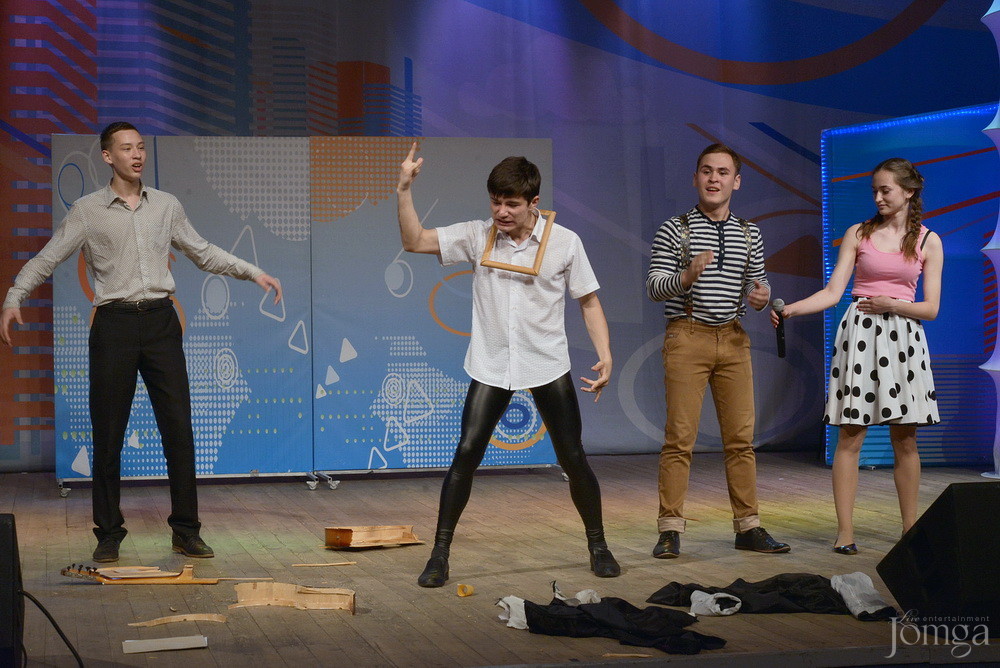 Фотография с КВН финал студлига в Концертный зал им. С.Садыковой