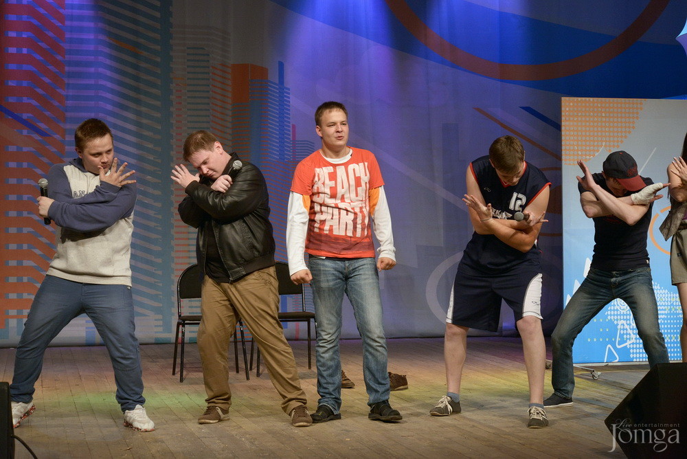 Фотография с КВН финал студлига в Концертный зал им. С.Садыковой