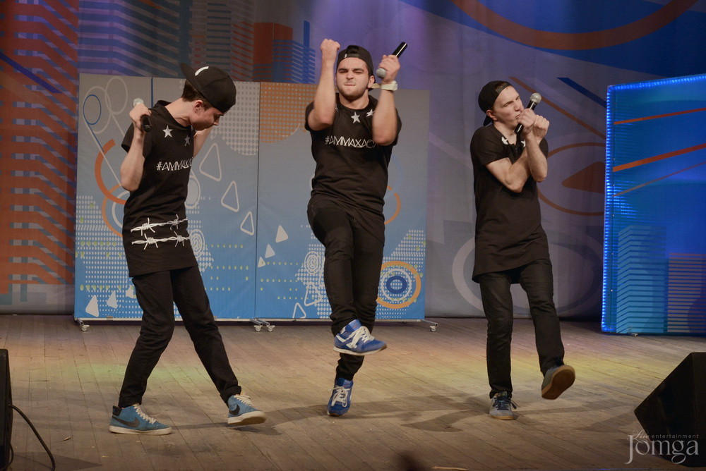 Фотография с КВН финал студлига в Концертный зал им. С.Садыковой