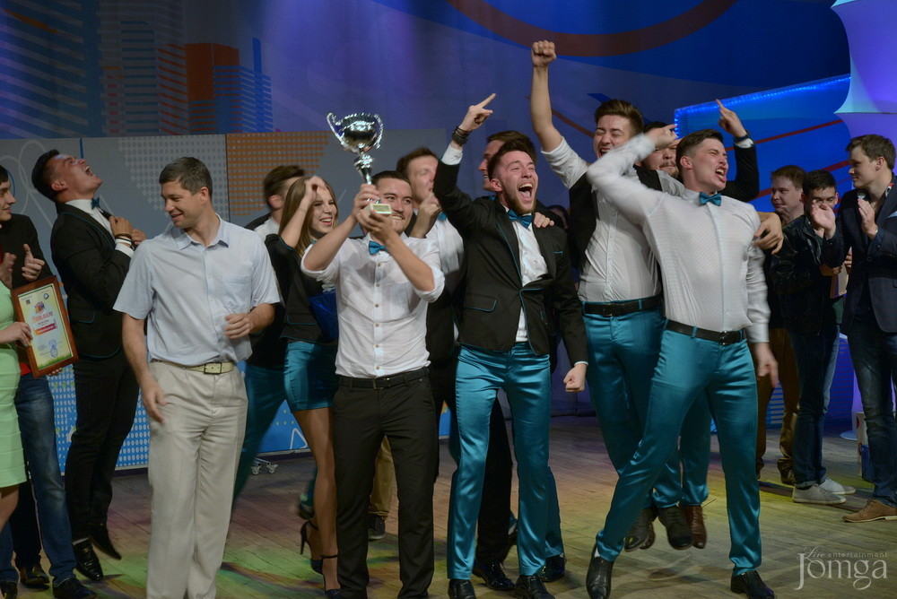 Фотография с КВН финал студлига в Концертный зал им. С.Садыковой