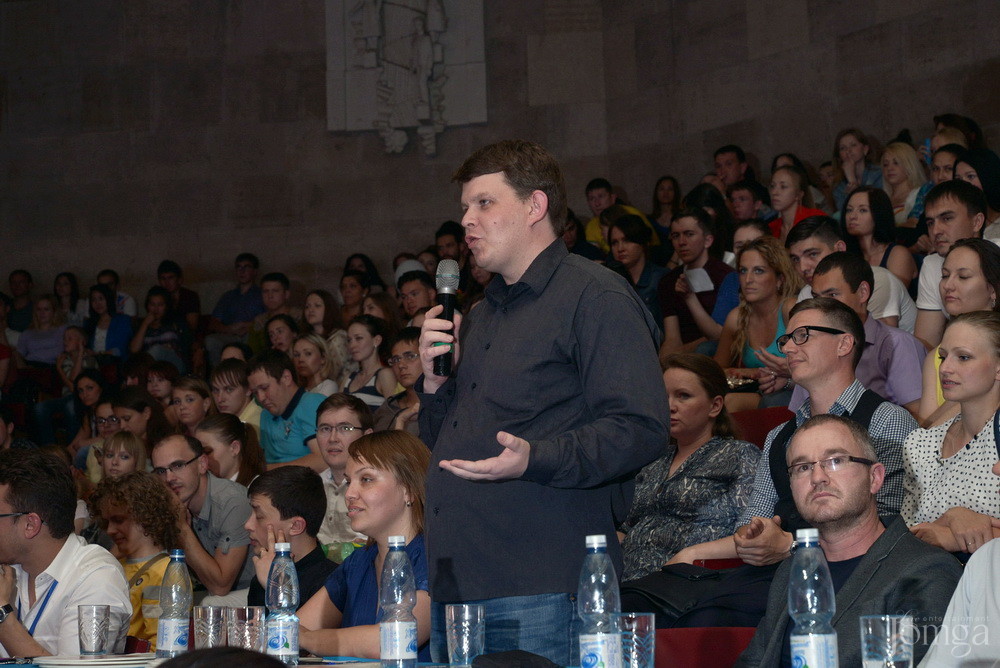 Фотография с КВН финал студлига в Концертный зал им. С.Садыковой