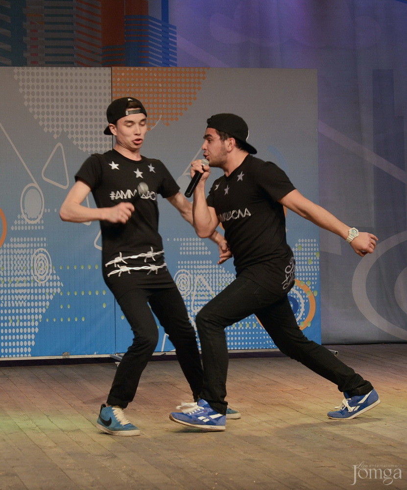 Фотография с КВН финал студлига в Концертный зал им. С.Садыковой