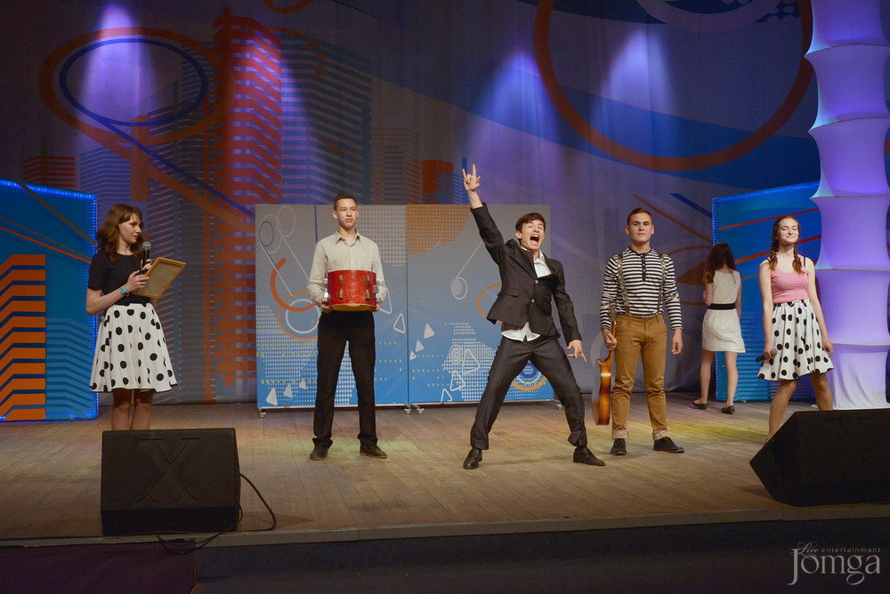 Фотография с КВН финал студлига в Концертный зал им. С.Садыковой