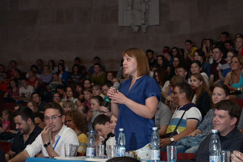 Фотография с КВН финал студлига в Концертный зал им. С.Садыковой