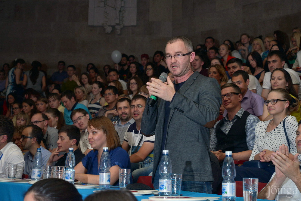 Фотография с КВН финал студлига в Концертный зал им. С.Садыковой