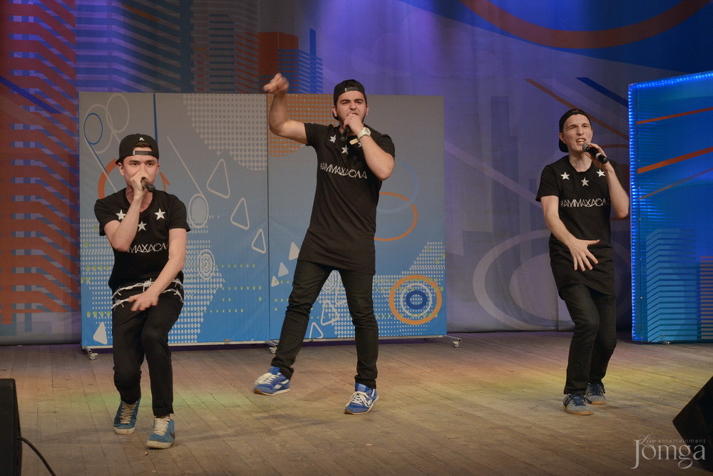 Фотография с КВН финал студлига в Концертный зал им. С.Садыковой