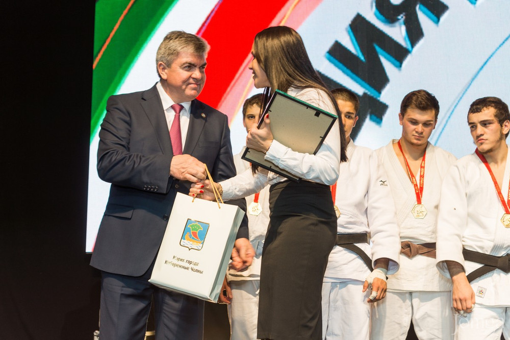 Фотография с XXIII традиционный командный турнир по дзюдо в Ледовый Дворец Спорта