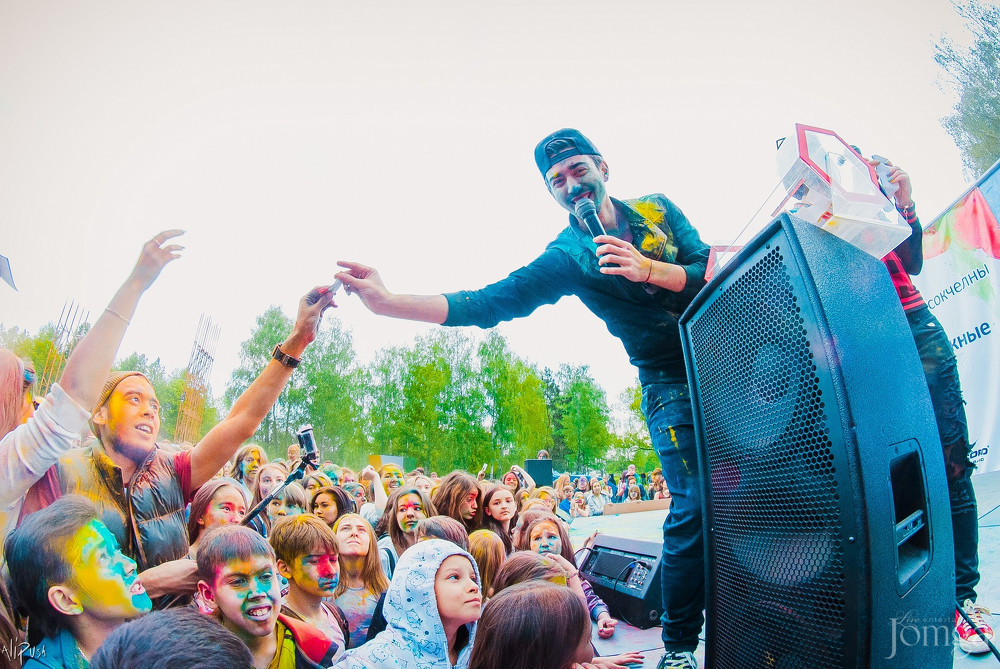 Фотография с Фестиваль Красок 2015 в Нет