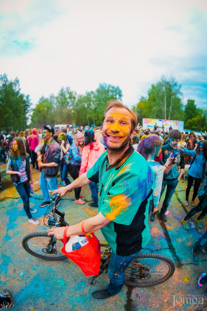 Фотография с Фестиваль Красок 2015 в Нет