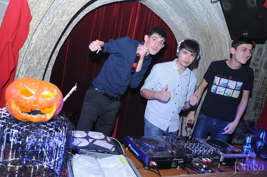 Фотография с ЧАК-ЧАК-party в Опера