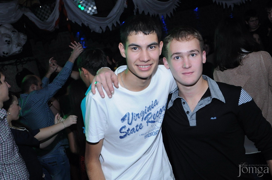 Фотография с ЧАК-ЧАК-party в Опера