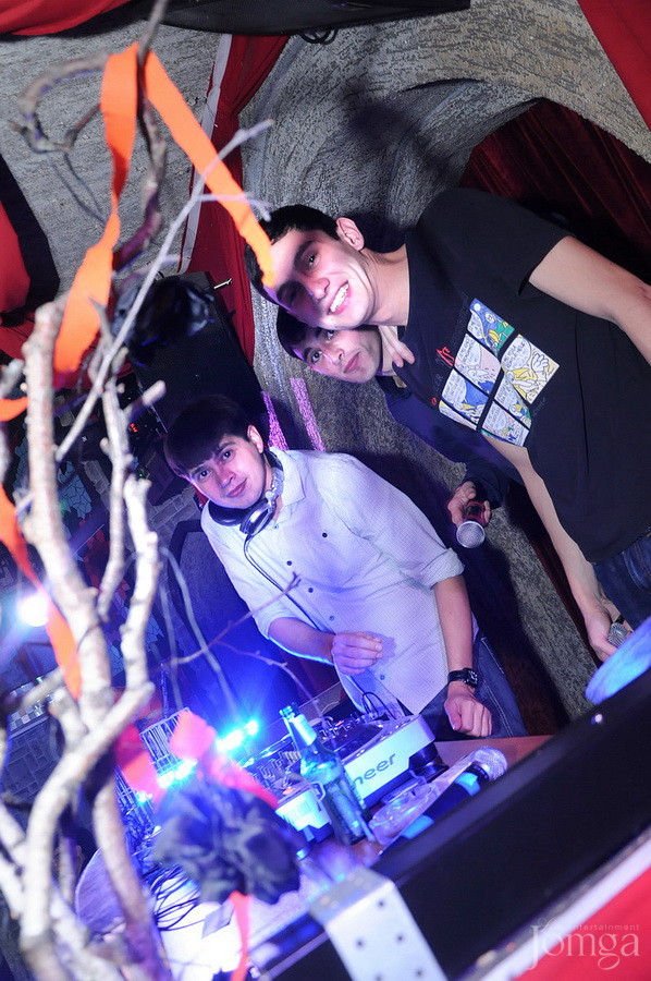 Фотография с ЧАК-ЧАК-party в Опера