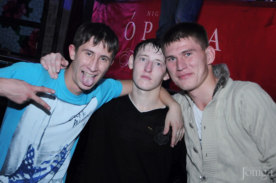 Фотография с ЧАК-ЧАК-party в Опера