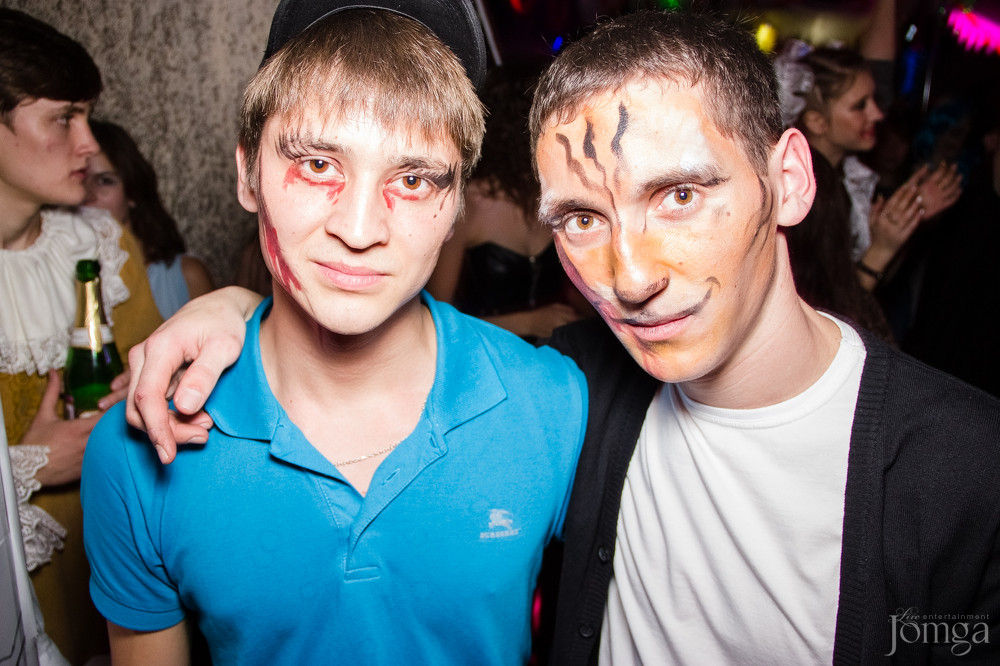 Фотография с HALLOWEEN в Опера