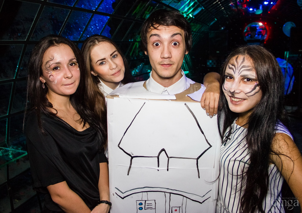 Фотография с HALLOWEEN в Опера