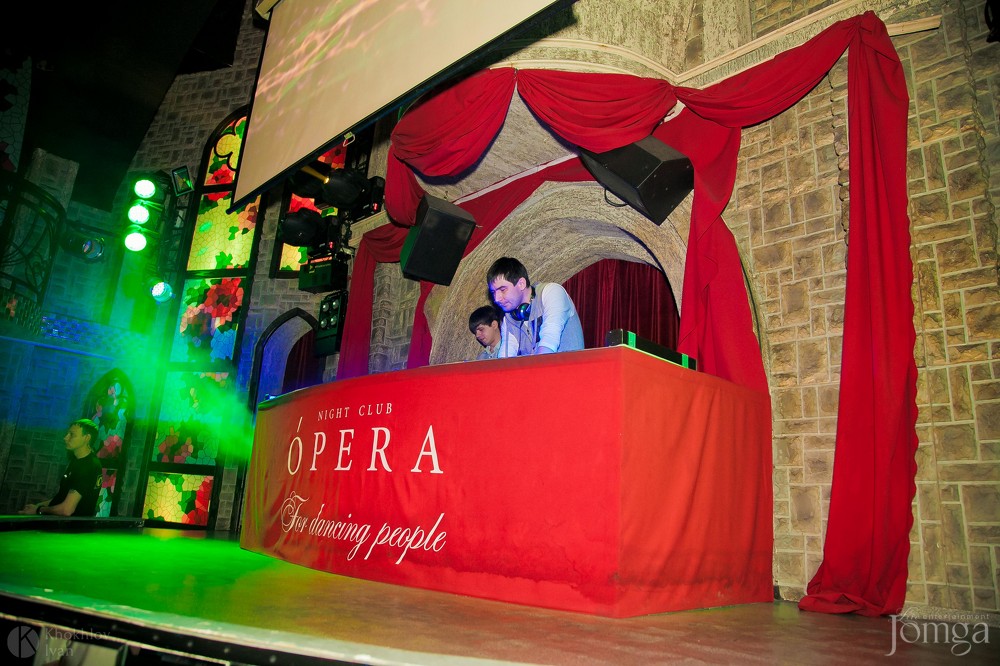 Фотография с Чак-чак Party в Опера