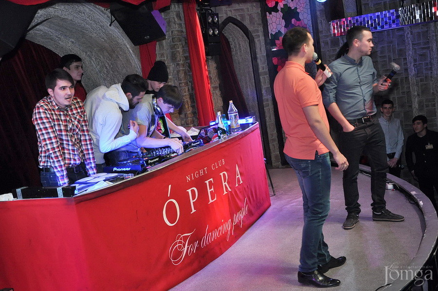 Фотография с ЧАК-ЧАК-party в Опера