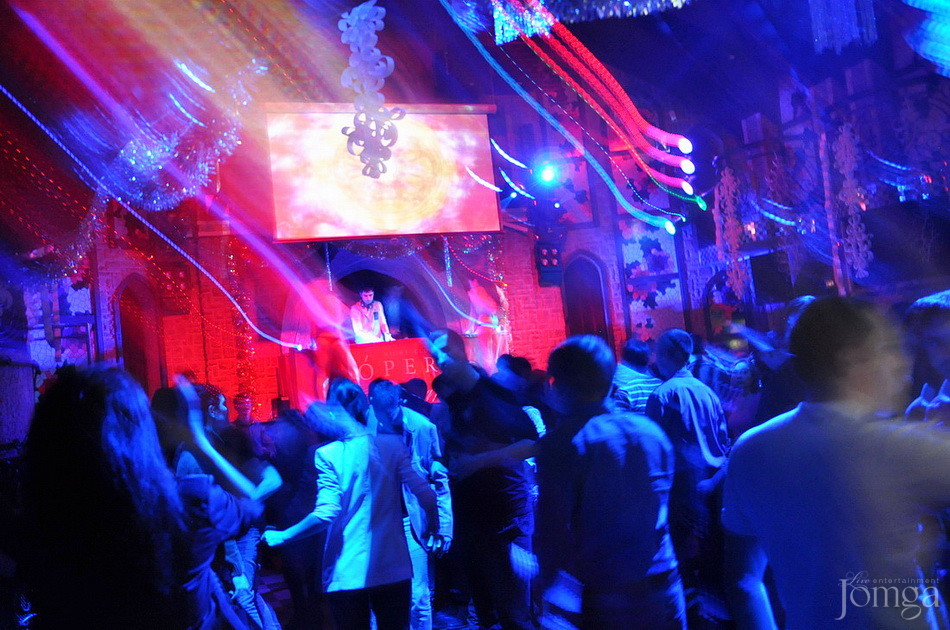 Фотография с ЧАК-ЧАК-party в Опера