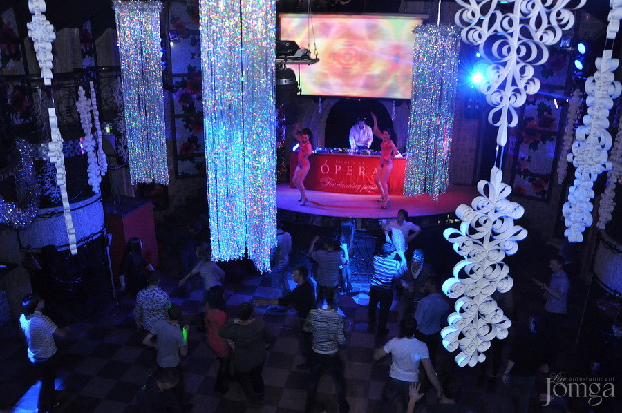 Фотография с ЧАК-ЧАК-party в Опера