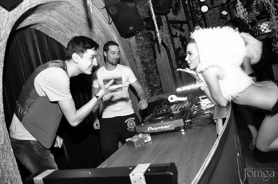 Фотография с ЧАК-ЧАК-party в Опера