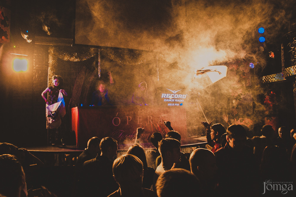 Фотография с DJ DOLLS в Опера