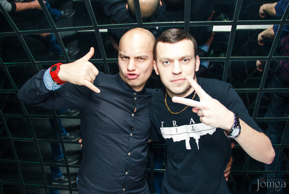 Фотография с DJ DOLLS в Опера