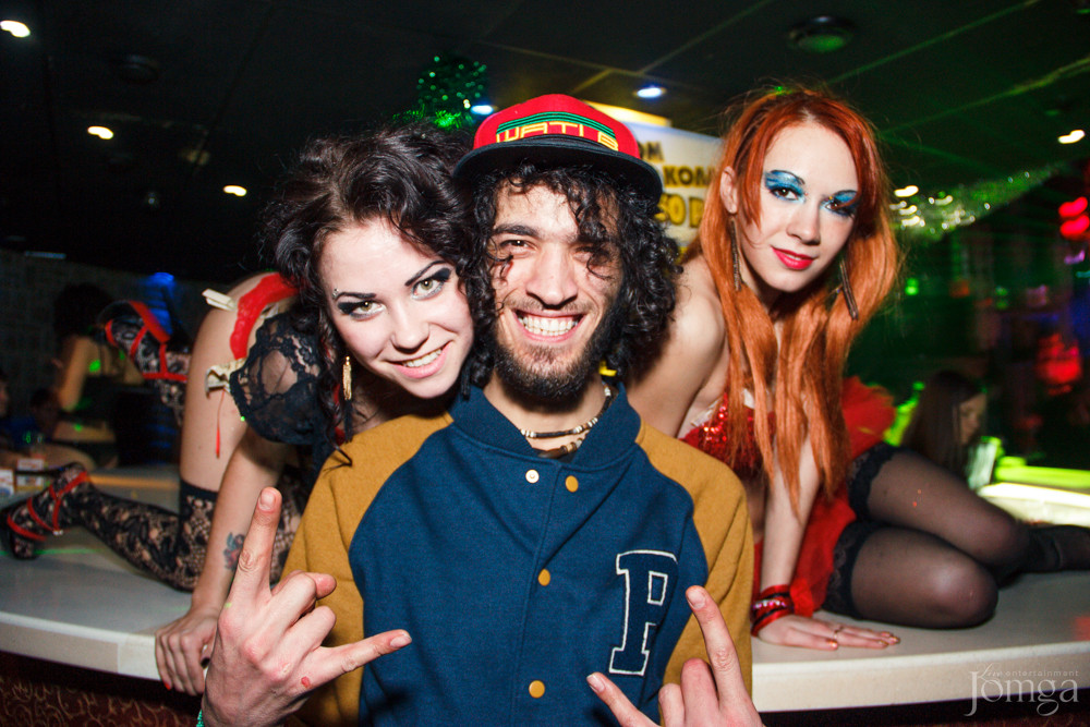 Фотография с DJ DOLLS в Опера