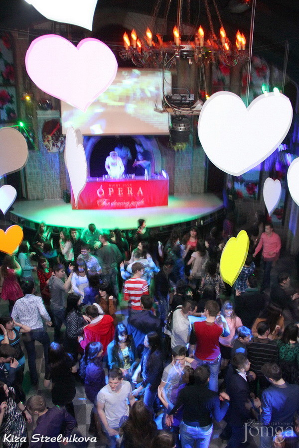 Фотография с ЧАК-ЧАК-party в Опера