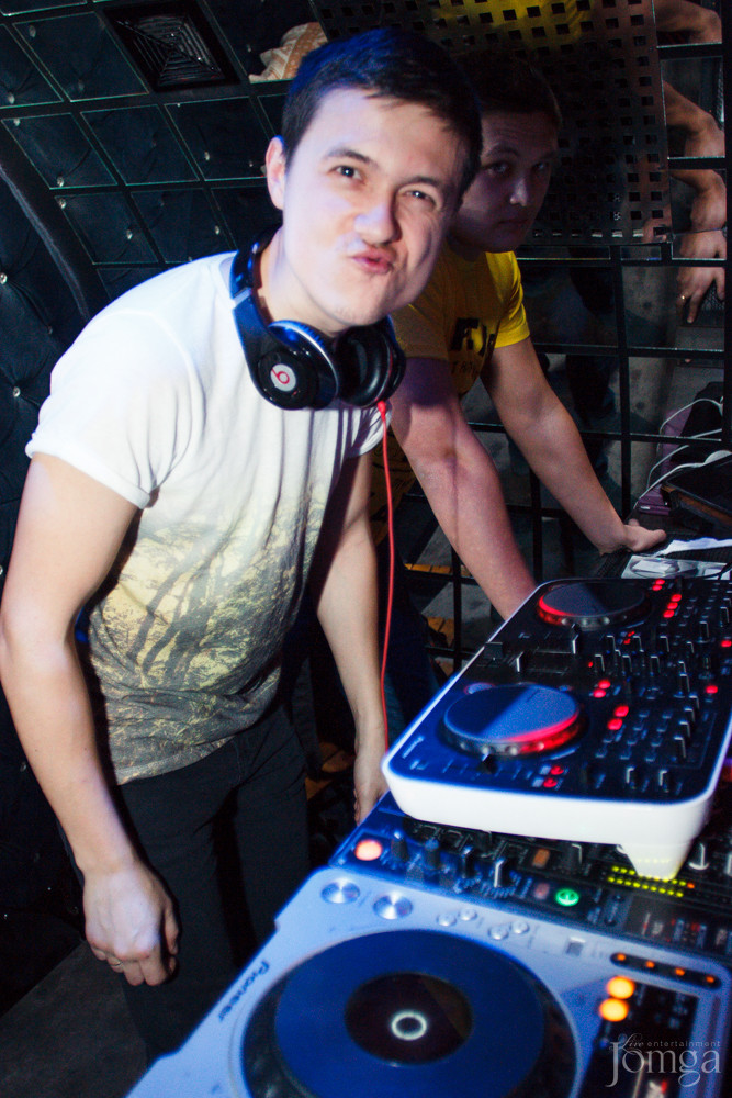 Фотография с 8 марта в Опера