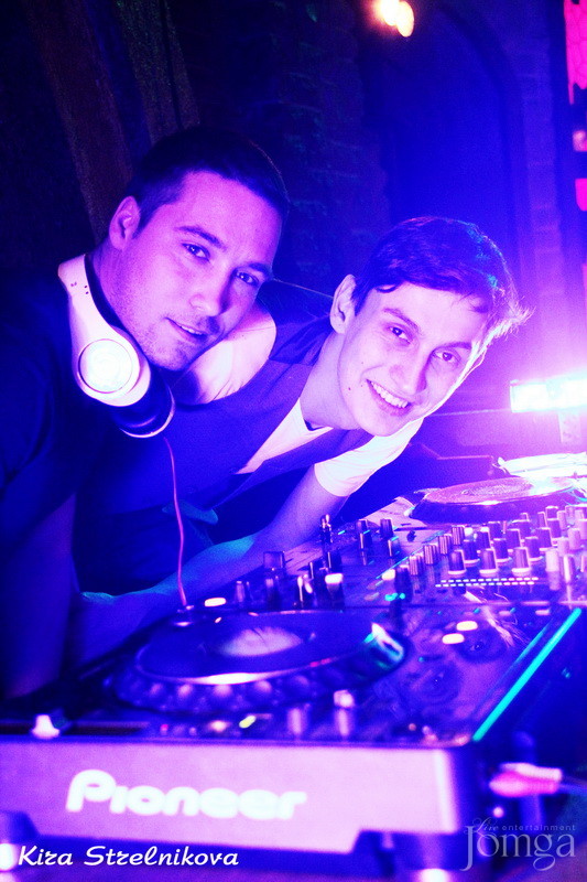 Фотография с ЧАК-ЧАК-party в Опера