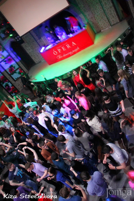 Фотография с ЧАК-ЧАК-party в Опера