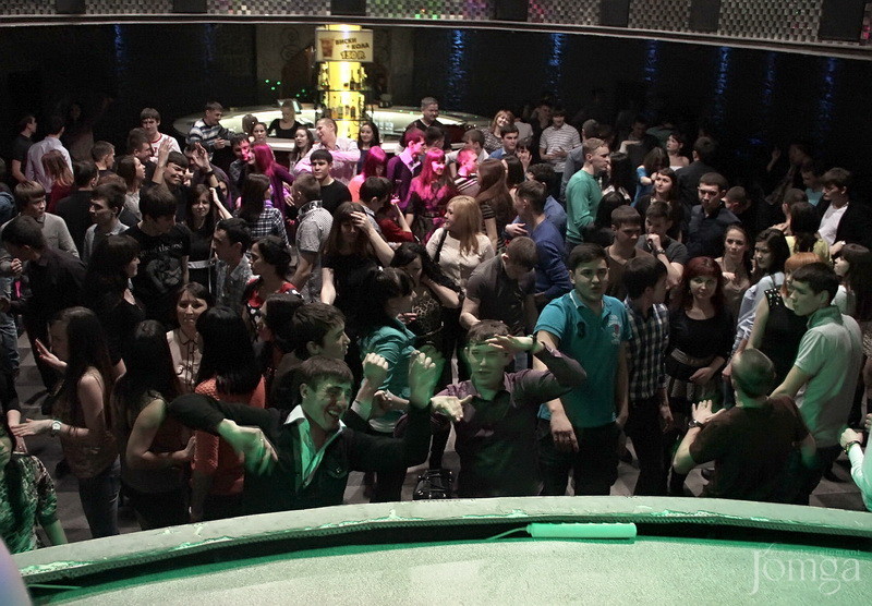 Фотография с ЧАК-ЧАК-party в Опера