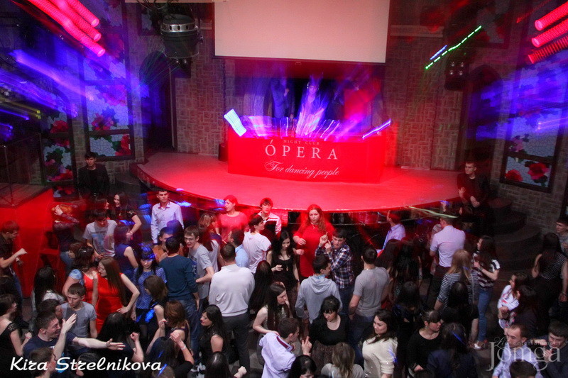 Фотография с ЧАК-ЧАК-party в Опера