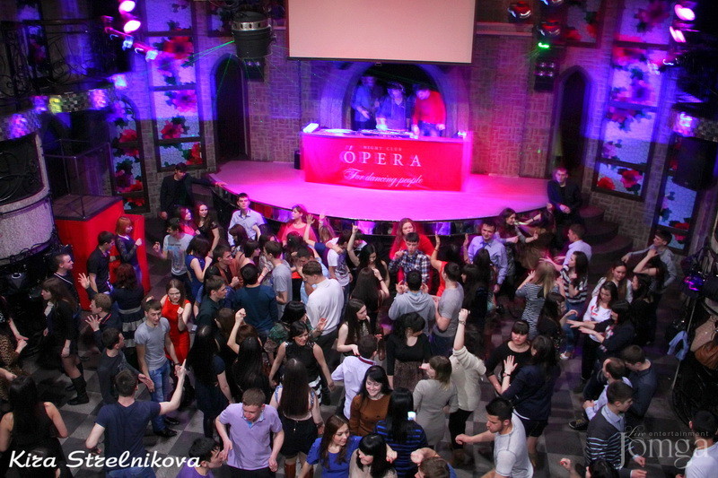 Фотография с ЧАК-ЧАК-party в Опера