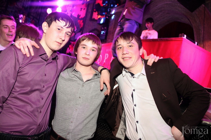 Фотография с ЧАК-ЧАК-party в Опера