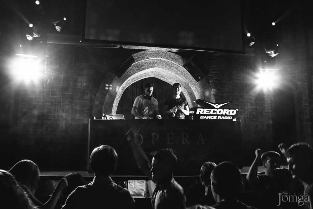 Фотография с Record shake-up! в Опера