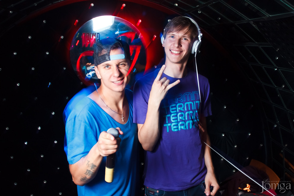 Фотография с Майкл Джексон пати в Опера