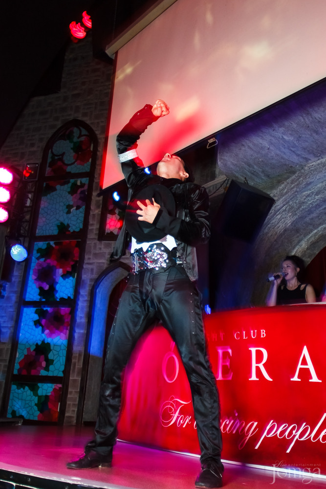 Фотография с Майкл Джексон пати в Опера