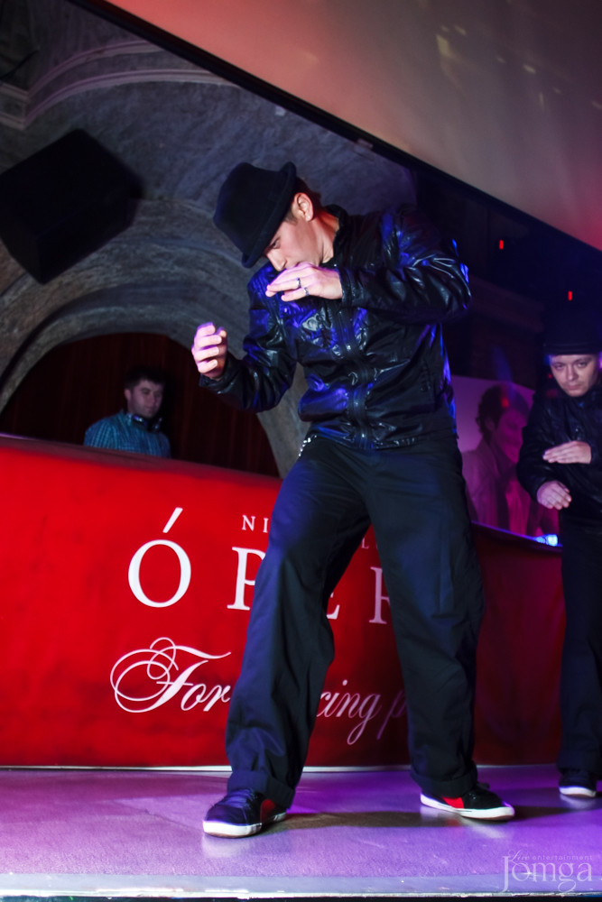 Фотография с Майкл Джексон пати в Опера