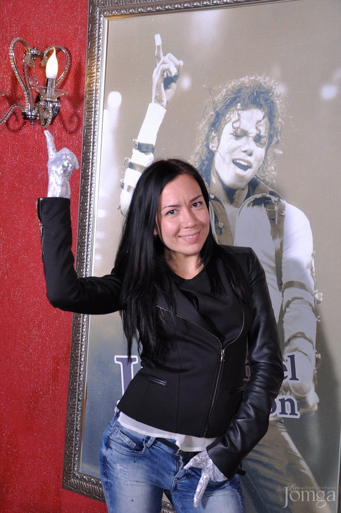 Фотография с Майкл Джексон пати в Опера