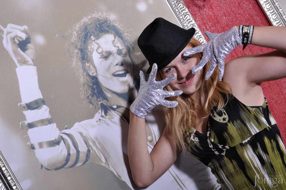 Фотография с Майкл Джексон пати в Опера