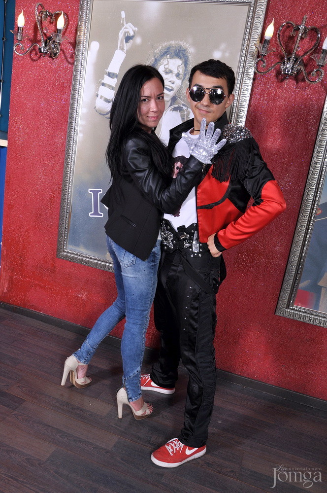 Фотография с Майкл Джексон пати в Опера