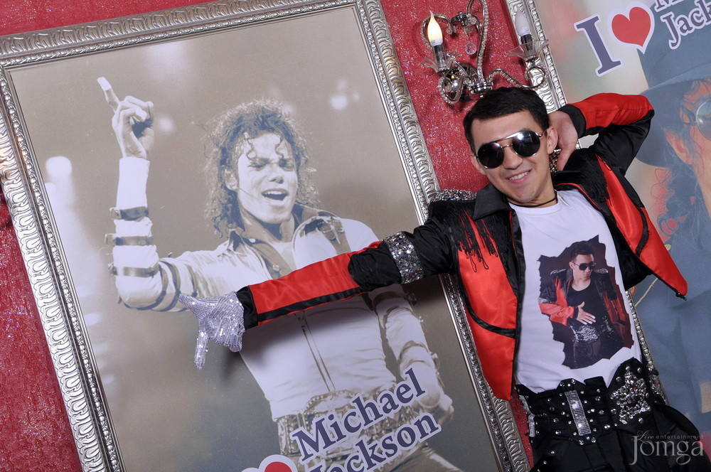 Фотография с Майкл Джексон пати в Опера