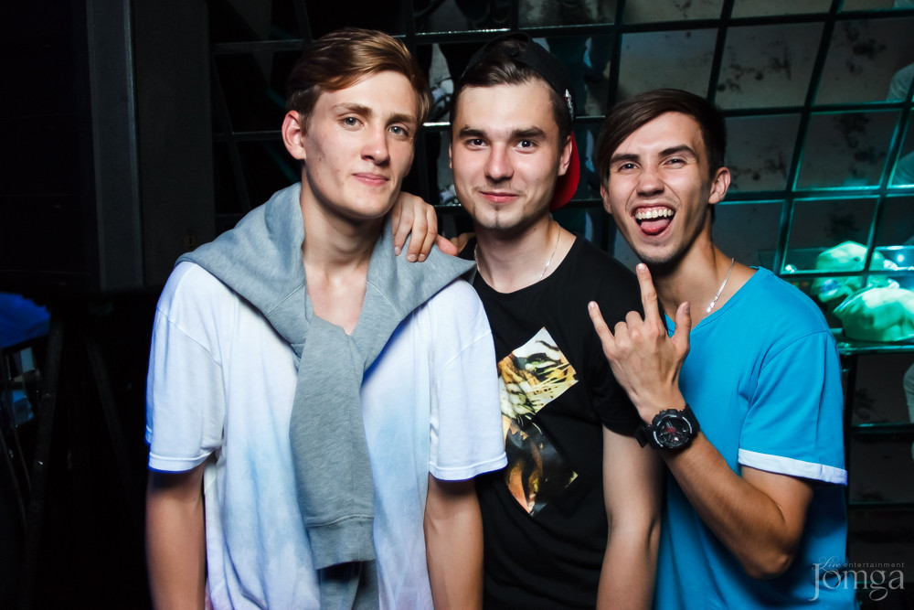 Фотография с ЛЕТО, ДАВАЙ ДО СВИДАНИЯ! в Опера