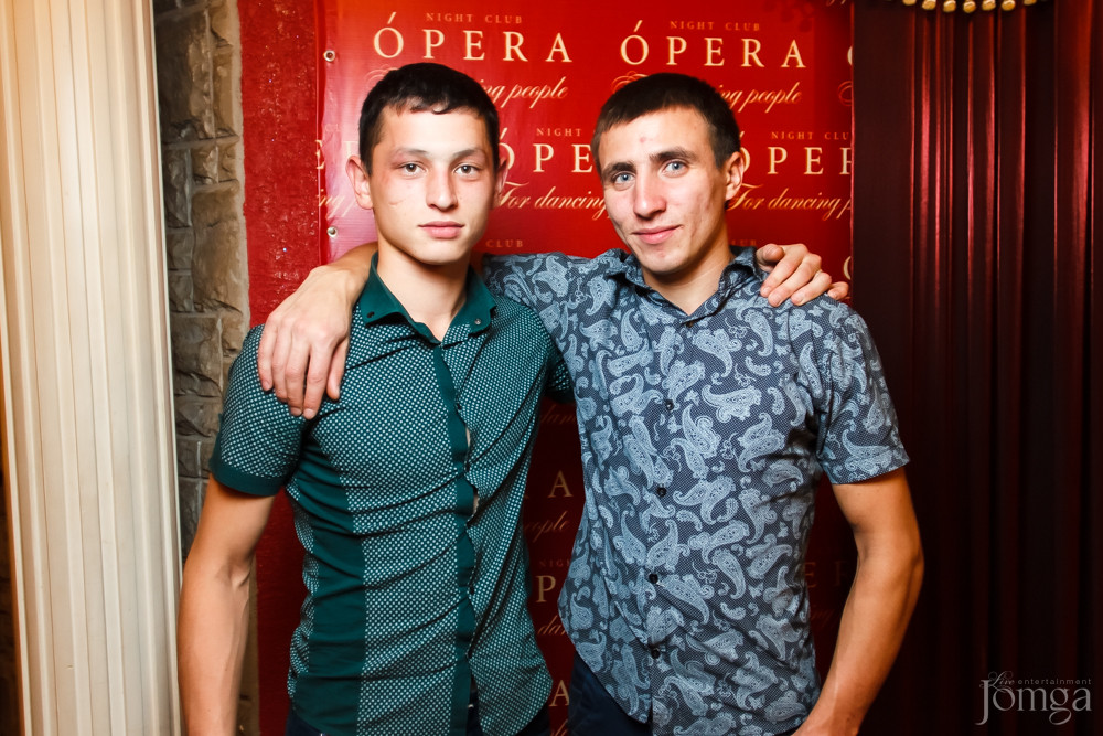 Фотография с ЧАК-ЧАК PARTY в Опера